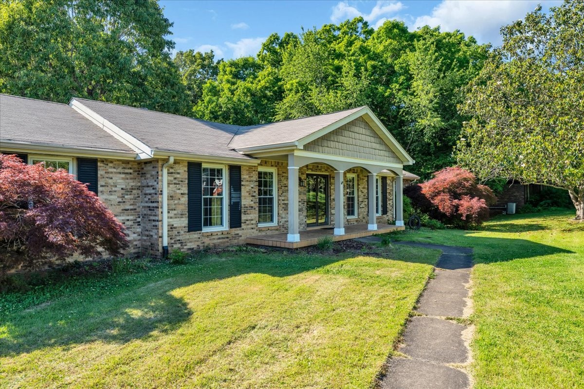 918 Shellie Drive Clarksville, TN 37043 - Photo 5 of 74