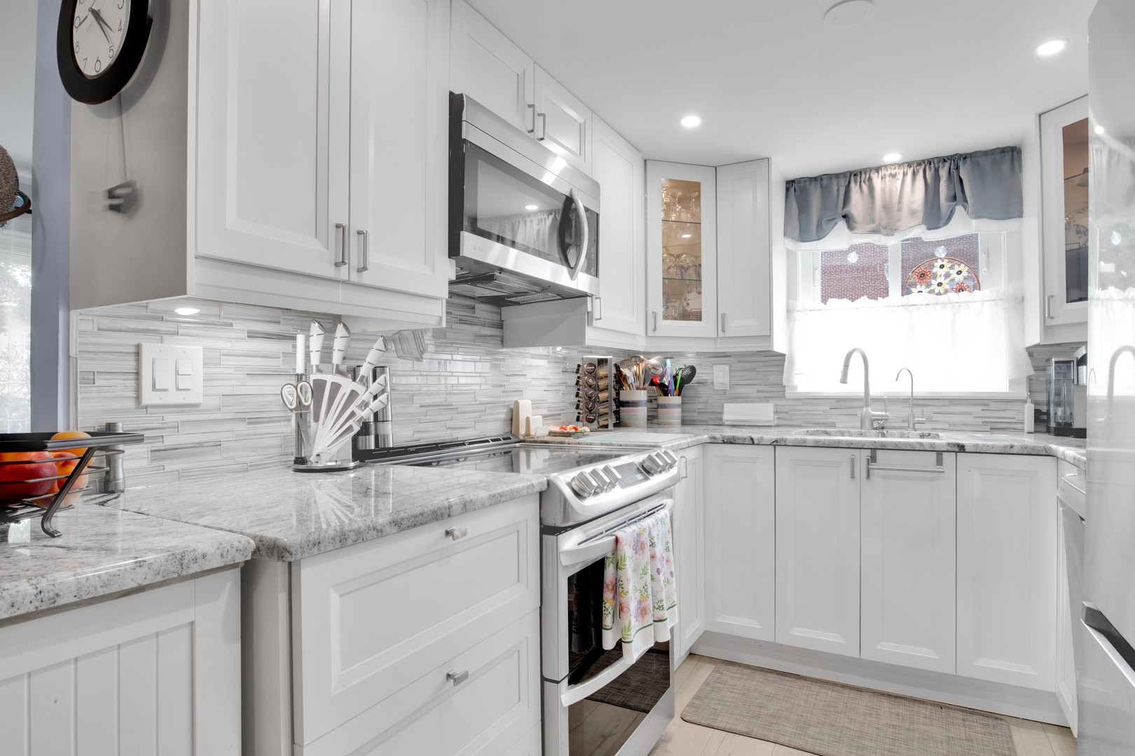 7012 98th Street, Unit 1A Chicago Ridge, IL 60415 - Photo 13 of 22