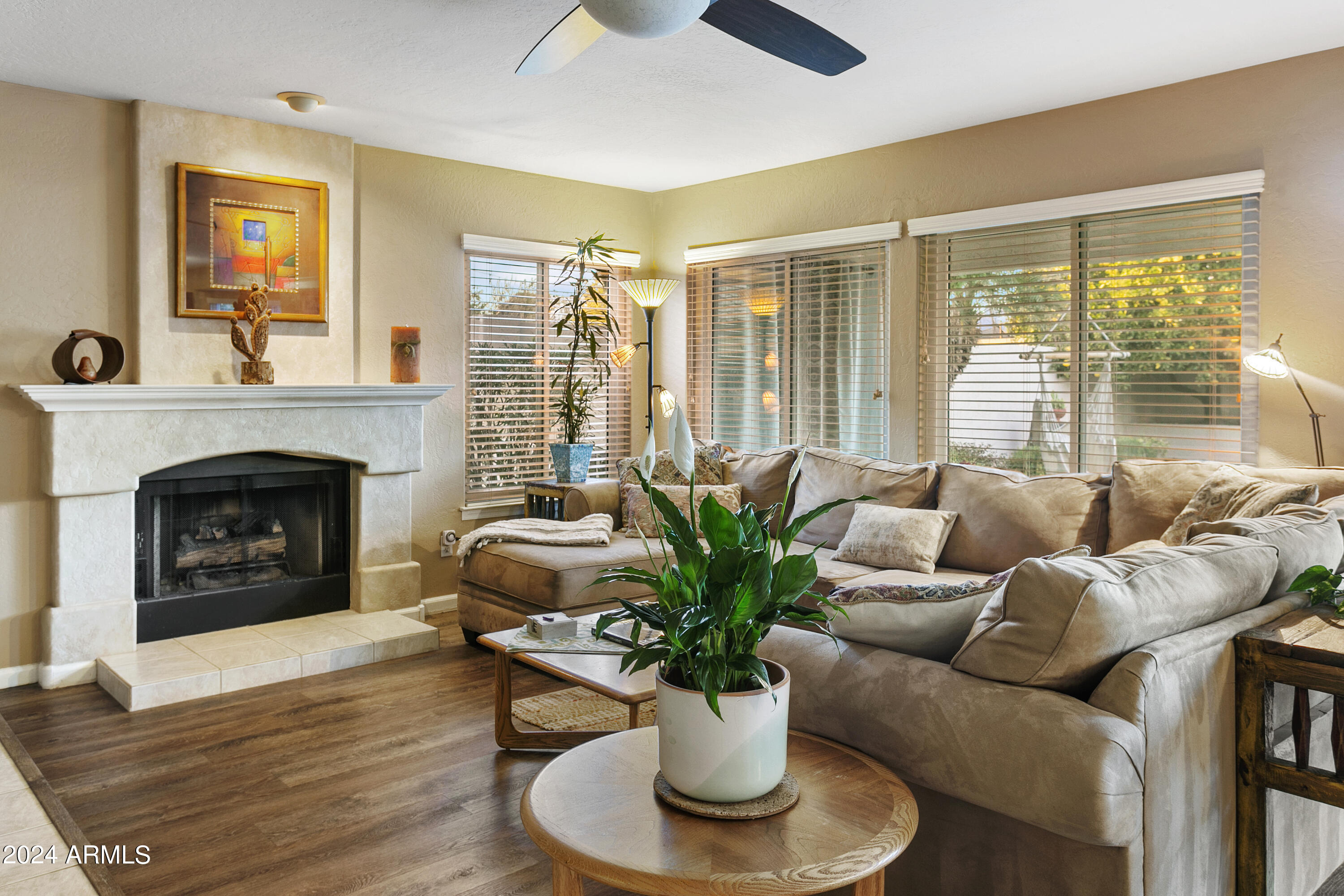 3526 East Clark Road Phoenix, AZ 85050 - Photo 8 of 32 3526EClark018