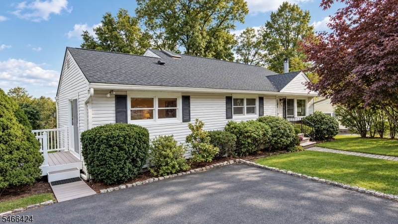 65 Parks Road Denville, NJ 07834 - Photo 2 of 42 Gallery Image 2