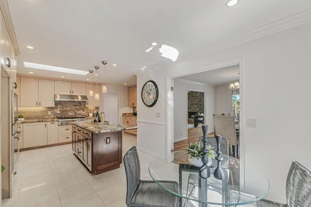 $3,699,888 | 19437 Via Real Drive, Saratoga, CA 95070