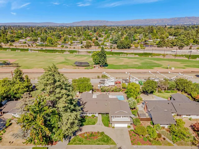 $3,699,888 | 19437 Via Real Drive, Saratoga, CA 95070