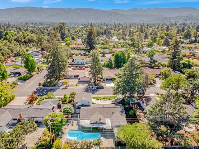 $3,699,888 | 19437 Via Real Drive, Saratoga, CA 95070