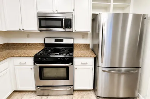 $520,000 | 615 Cherry Avenue, Sonoma, CA 95476