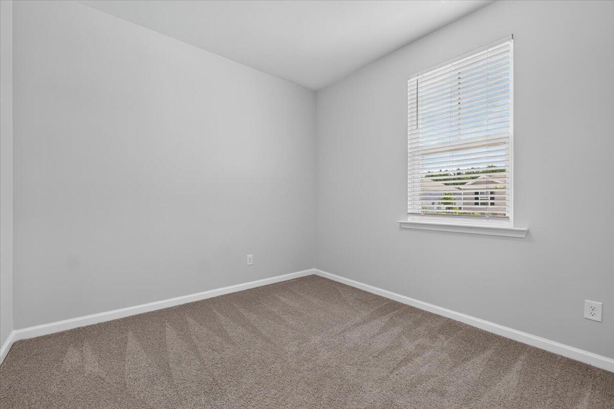 1081 Peridote Way Ladson, SC 29456 - Photo 13 of 26 08-Brandi Sanicharr - DSC03770