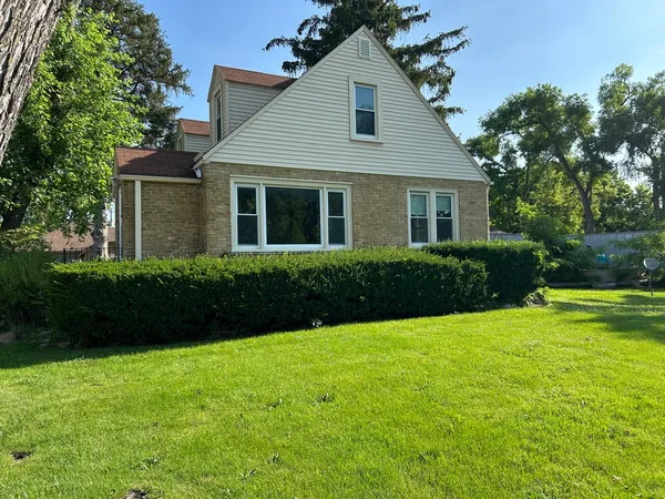 $2,500 | 25080 Highway 173, Unit 1, Antioch, IL 60002