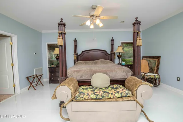 $750,000 | 799 Twin Hills Lane, Jacksboro, TN 37757