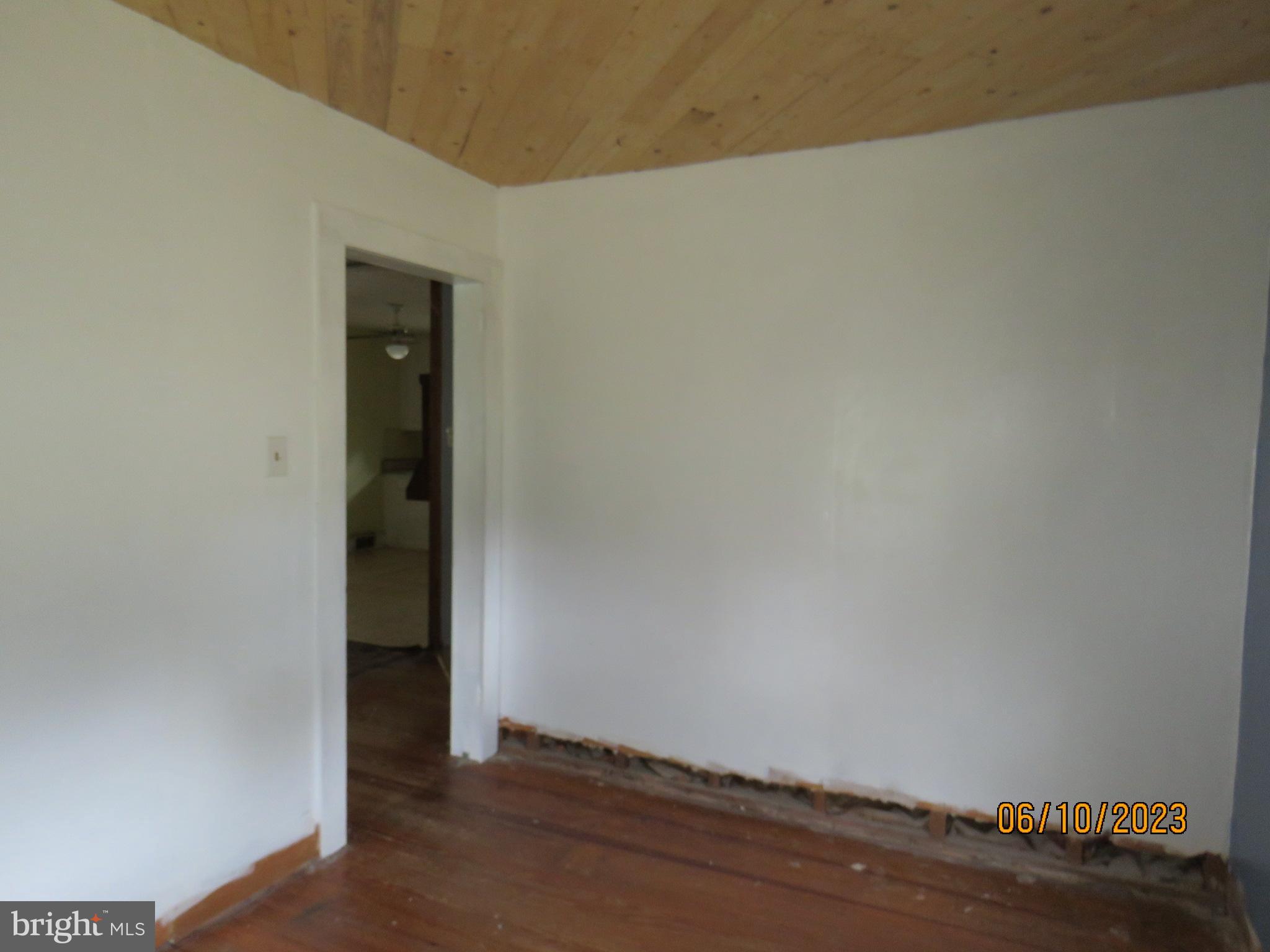 11459 Laurel Road Laurel, DE 19956 - Photo 14 of 22 BEDROOM 2