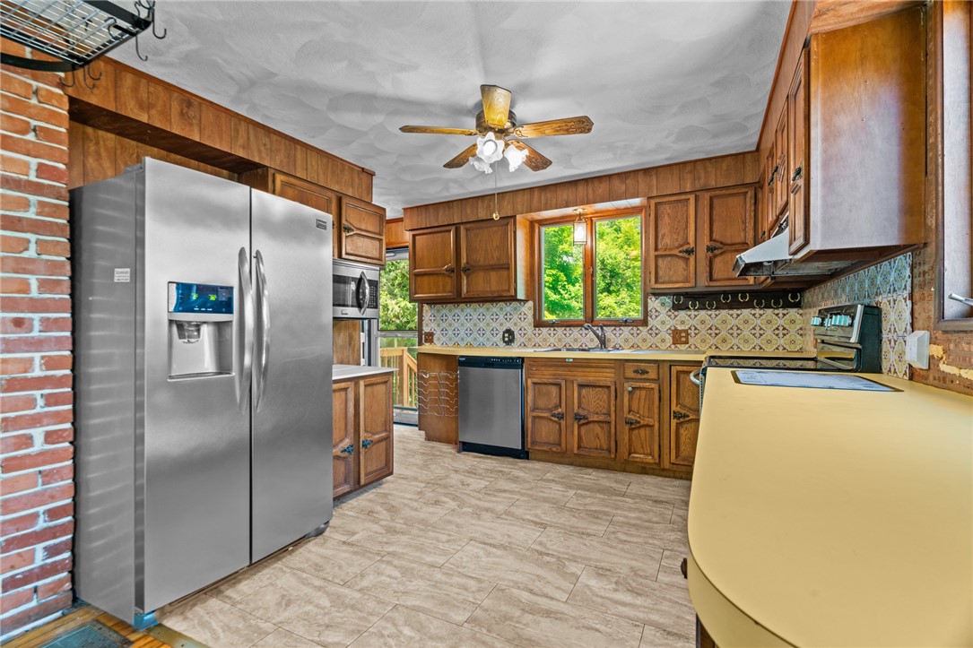 16 Laurel Lane Warren, RI 02885 - Photo 25 of 41 Gallery Image 25