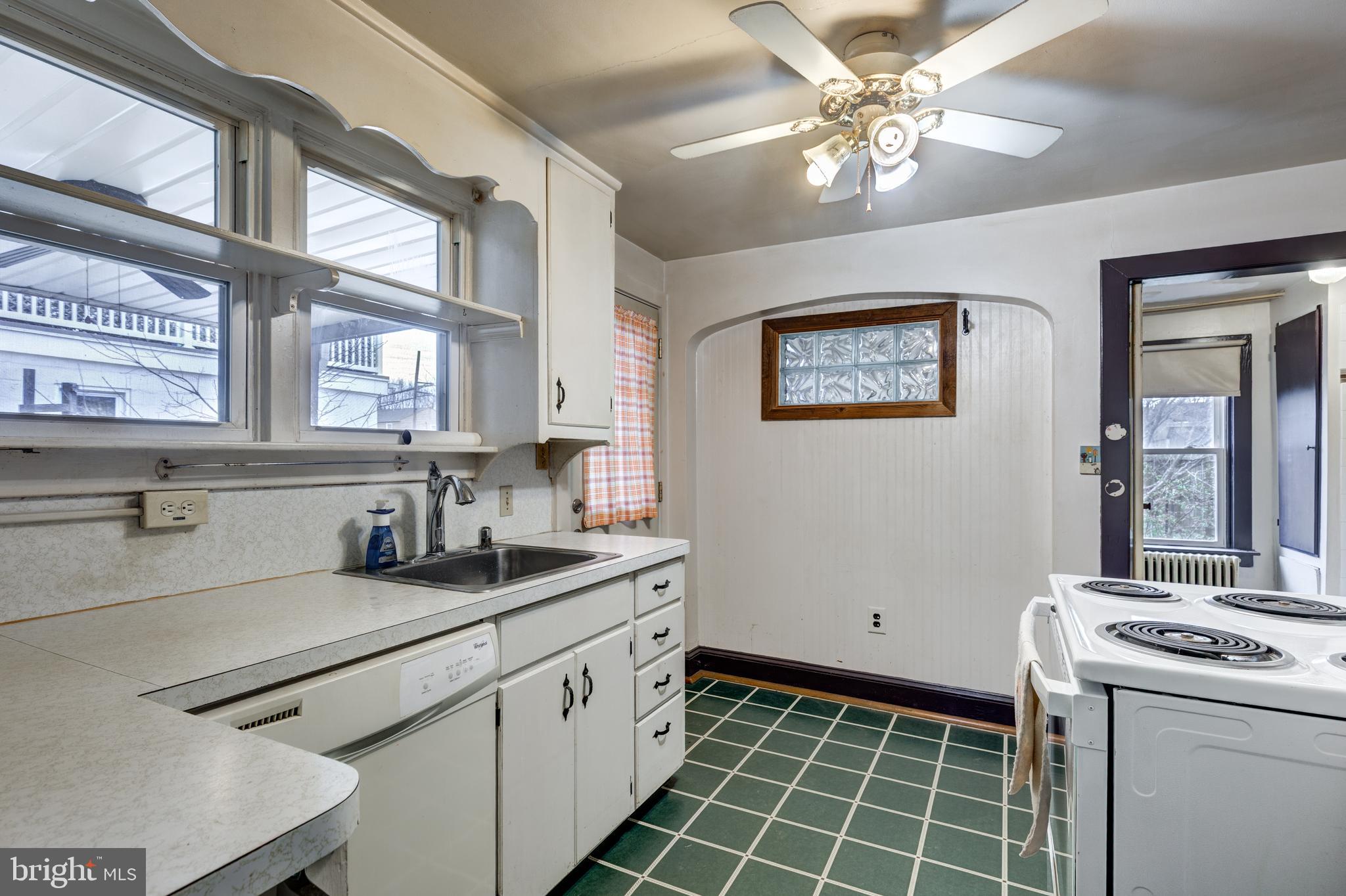 3221 Main Street Manchester, MD 21102 - Photo 14 of 57 Kitchen
