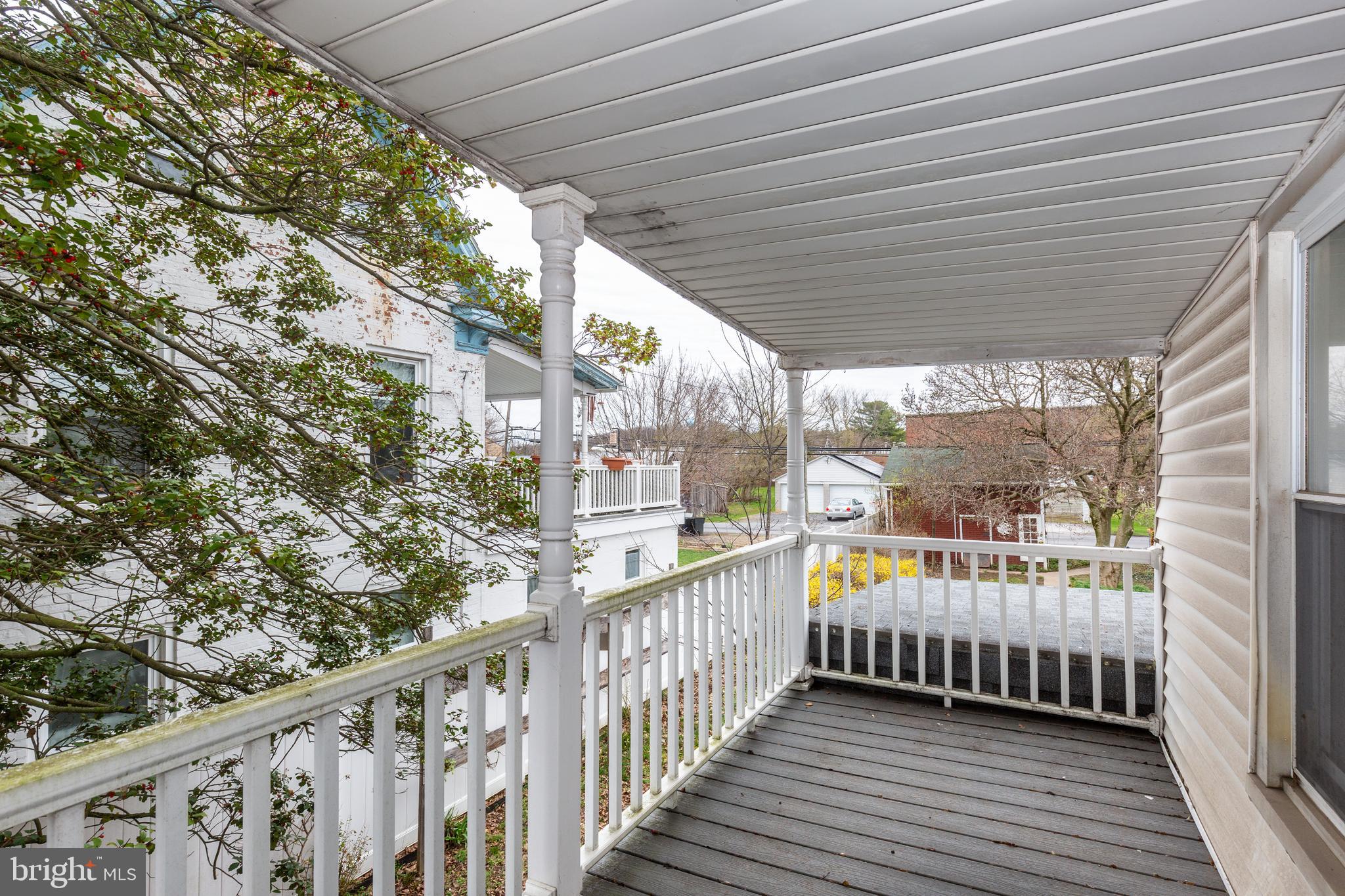 3221 Main Street Manchester, MD 21102 - Photo 33 of 57 2nd Level Deck