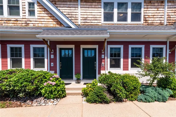 $449,900 | 265 Post Road, Unit 4, Warwick, RI 02888