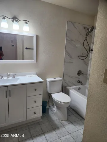 $2,050 | 124 South Cottonwood Street, Chandler, AZ 85225