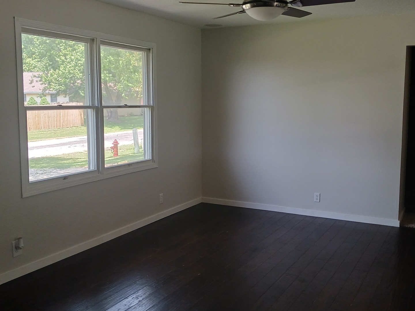 9 Southview Drive Sidney, IL 61877 - Photo 4 of 21 an empty room with a window