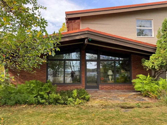 $1,200,000 | 2000 Roy Street, Silver Bay, MN 55614
