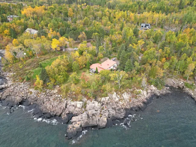 $1,200,000 | 2000 Roy Street, Silver Bay, MN 55614