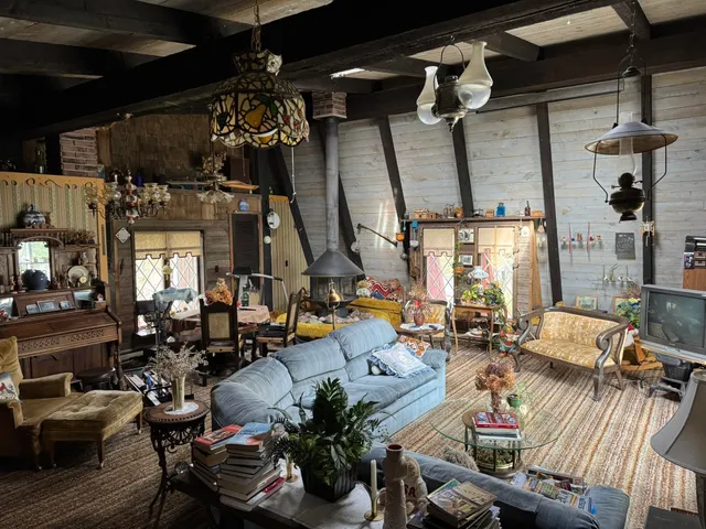 $1,200,000 | 2000 Roy Street, Silver Bay, MN 55614