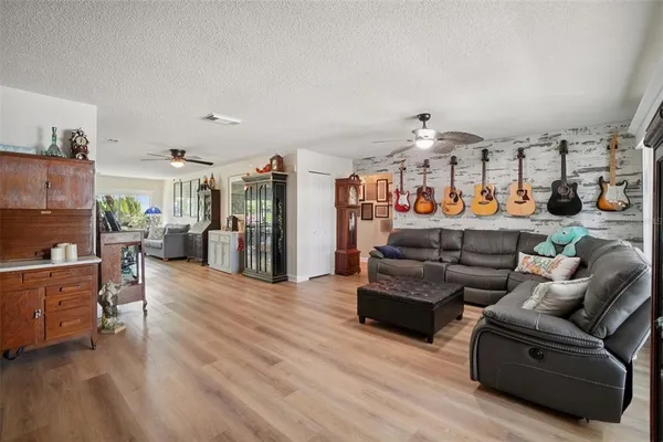 $389,900 | 9153 42nd Way North, Pinellas Park, FL 33782