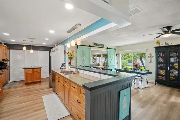 $389,900 | 9153 42nd Way North, Pinellas Park, FL 33782