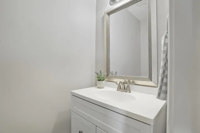 $389,500 | 47 Saybrook Road, Essex, VT 05452