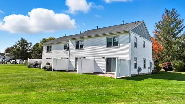 $389,500 | 47 Saybrook Road, Essex, VT 05452