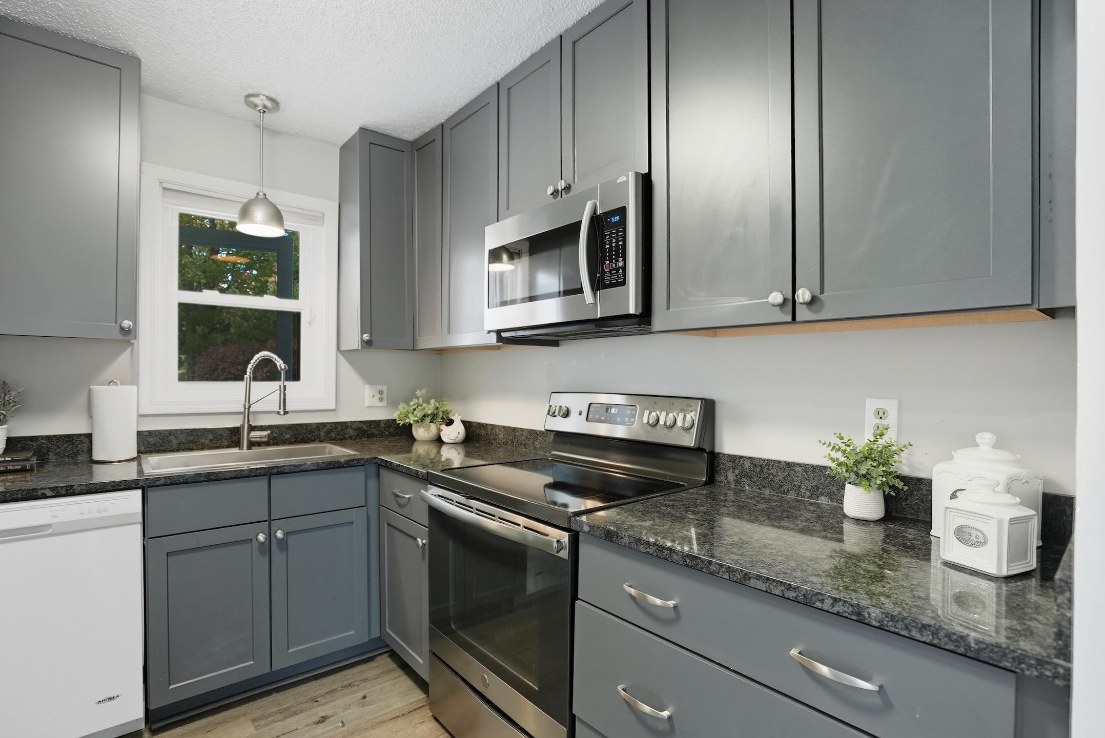 47 Saybrook Road Essex, VT 05452 - Photo 6 of 48