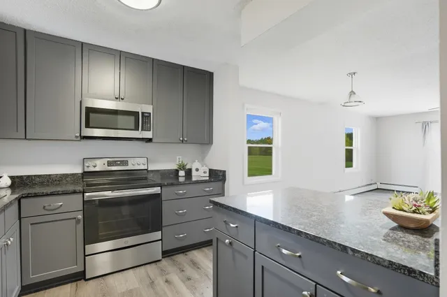 $389,500 | 47 Saybrook Road, Essex, VT 05452