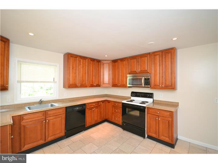 371 Township Line Road Chalfont, PA 18914 - Photo 8 of 22 Kitchen