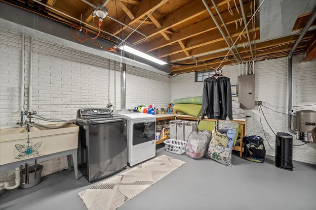 $539,500 | 418 Kennedy Court West, Richfield, WI 53017