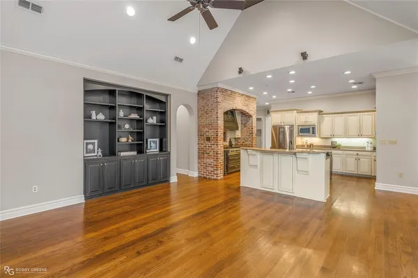 $785,000 | 105 Esplanade Court, Bossier City, LA 71111