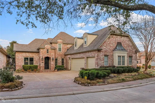 $785,000 | 105 Esplanade Court, Bossier City, LA 71111