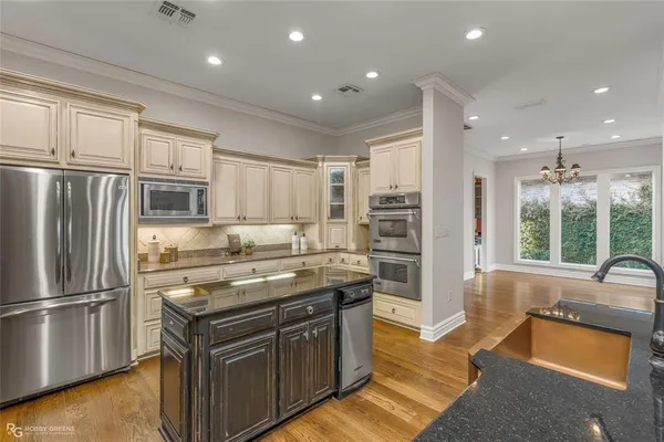 $785,000 | 105 Esplanade Court, Bossier City, LA 71111