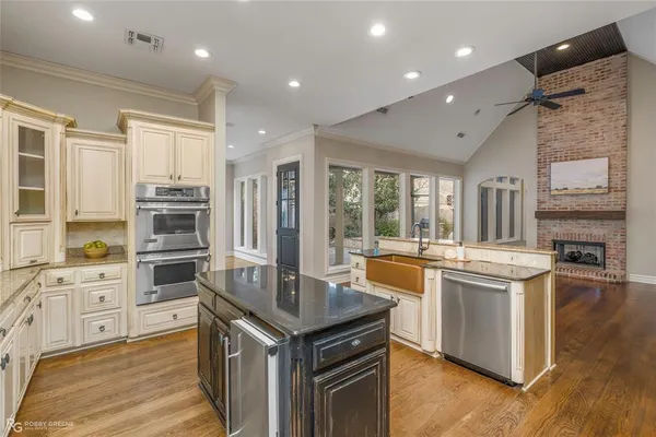 $785,000 | 105 Esplanade Court, Bossier City, LA 71111