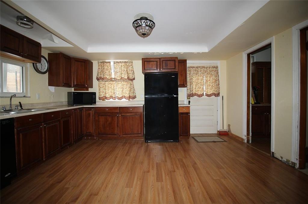 1425 Brownsville Road Carrick, PA 15210 - Photo 17 of 35