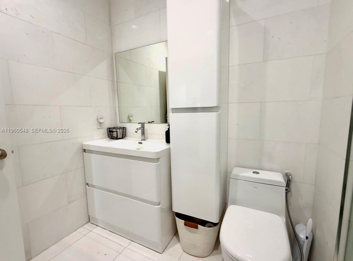 2001 Biscayne Boulevard, Unit 3608 Miami, FL 33137 - Photo 25 of 28