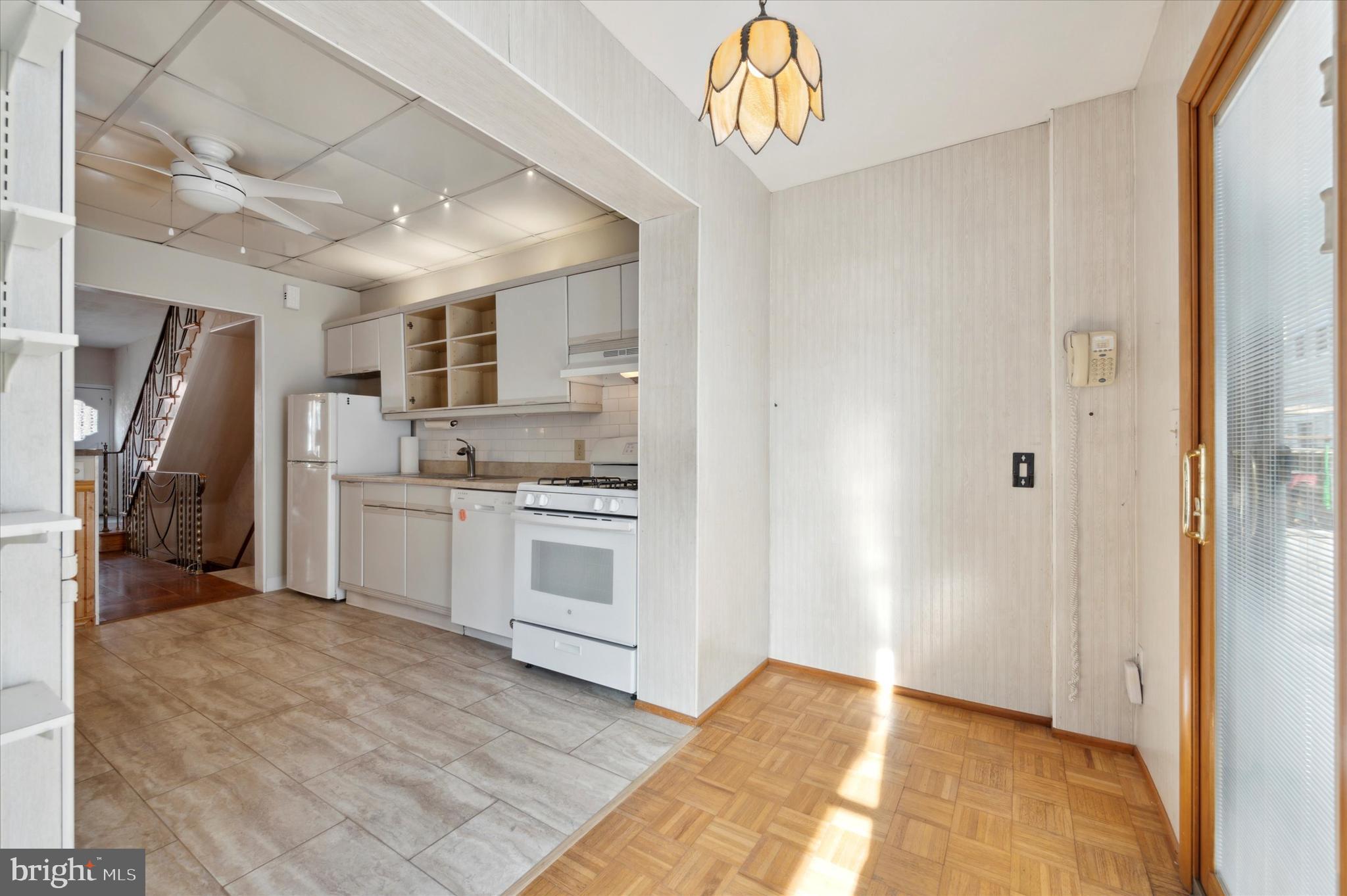 2427 South Lambert Street Philadelphia, PA 19145 - Photo 15 of 25