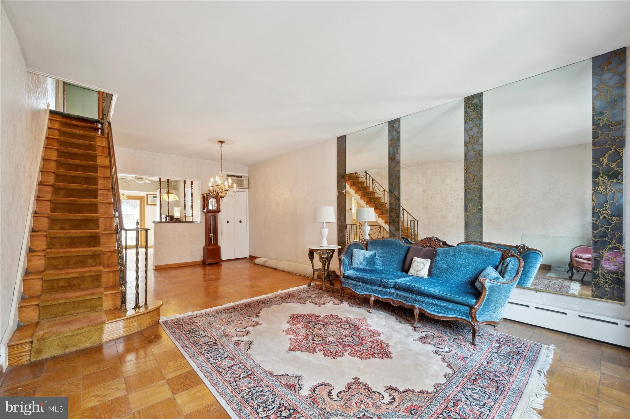 2427 South Lambert Street Philadelphia, PA 19145 - Photo 3 of 25