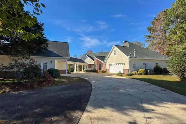 $1,190,000 | 228 Indian Creek Road, Locust Grove, GA 30248