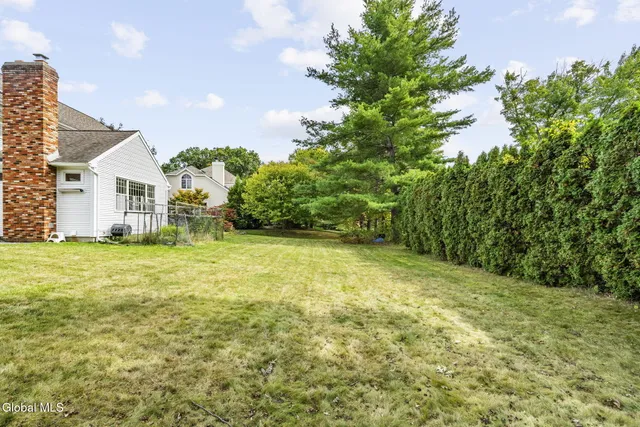 $640,000 | 13 Durham Court, Bethlehem, NY 12054