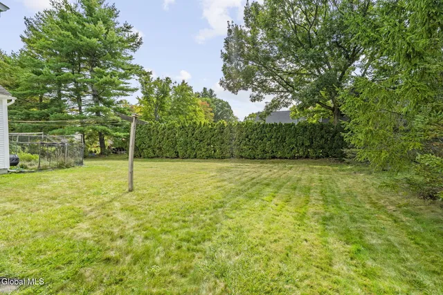 $640,000 | 13 Durham Court, Bethlehem, NY 12054