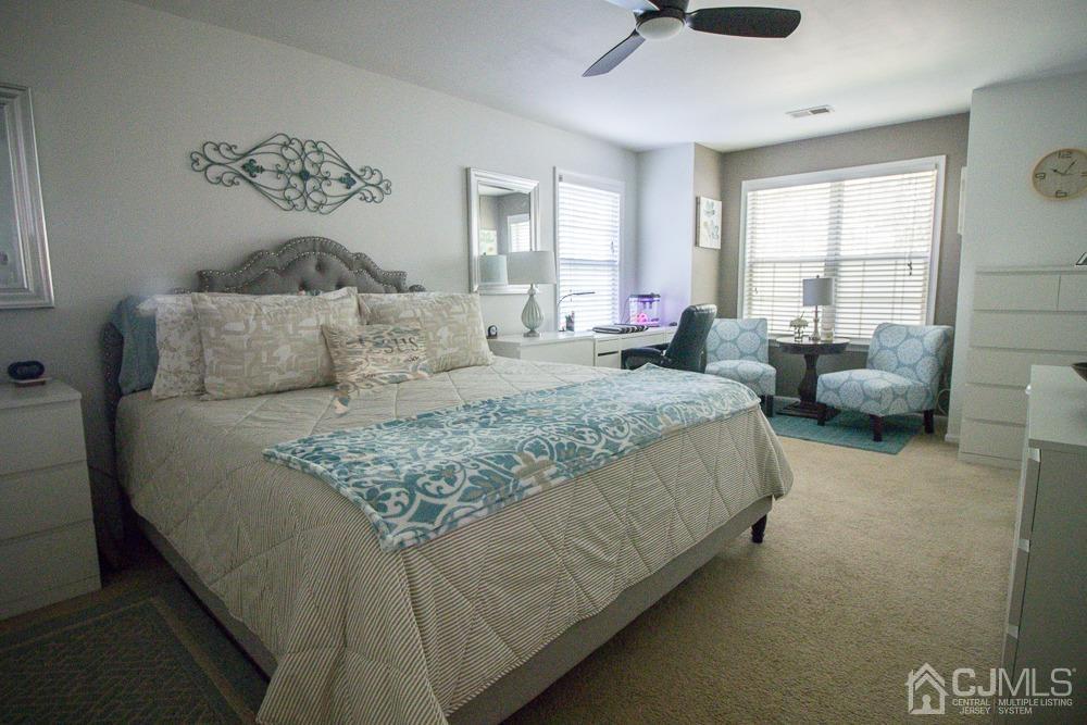 202 Raintree Court Helmetta, NJ 08828 - Photo 6 of 9 Gallery Image 6