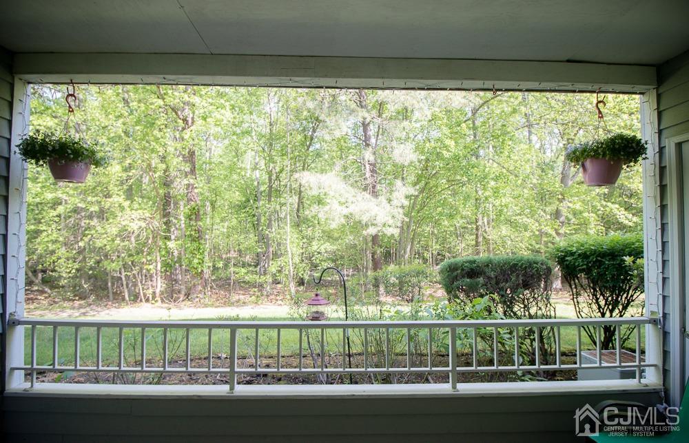 202 Raintree Court Helmetta, NJ 08828 - Photo 8 of 9 Gallery Image 8