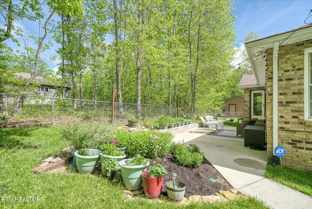 $379,900 | 131 Chickasaw Drive, Crossville, TN 38572