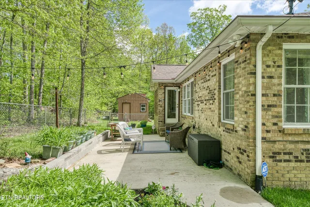 $379,900 | 131 Chickasaw Drive, Crossville, TN 38572