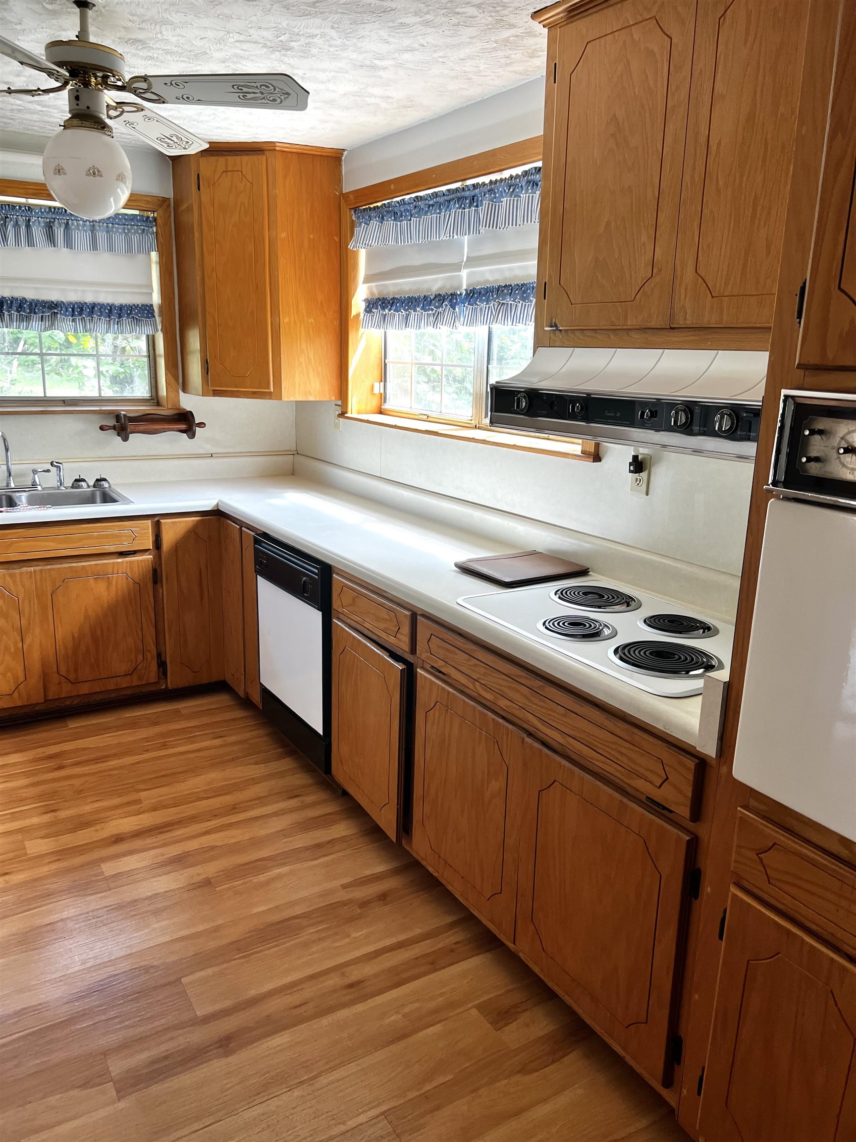 139 North Center Street Perry, FL 32348 - Photo 2 of 26