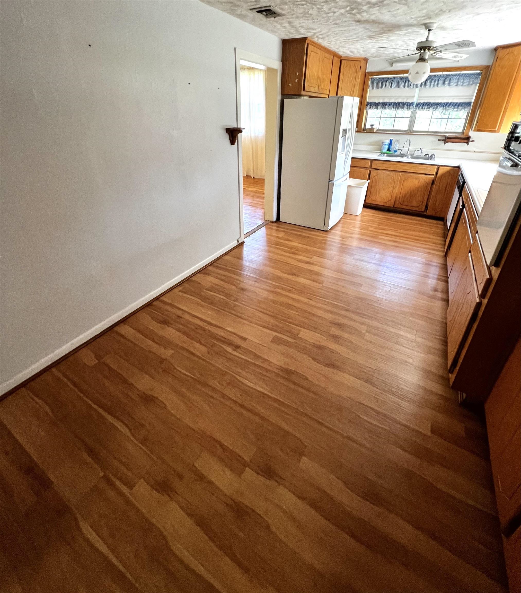 139 North Center Street Perry, FL 32348 - Photo 3 of 26