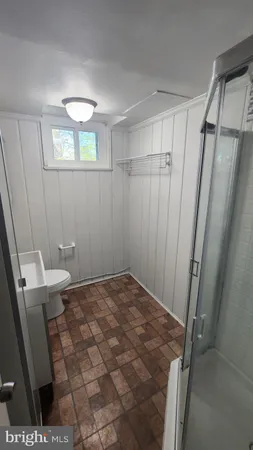 $3,975 | 3165 21st Street North, Arlington, VA 22201