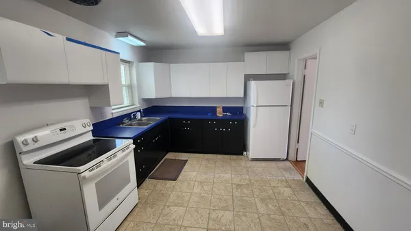 $3,975 | 3165 21st Street North, Arlington, VA 22201