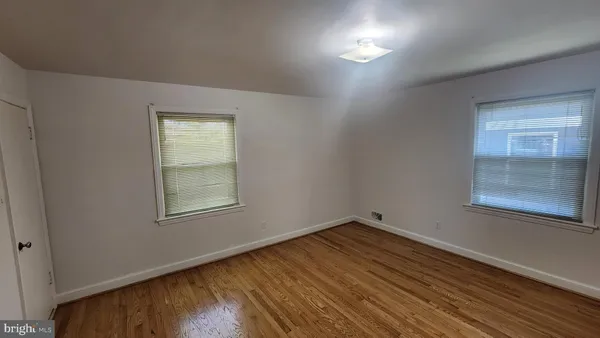$3,975 | 3165 21st Street North, Arlington, VA 22201