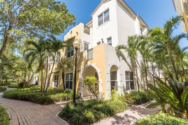 $649,000 | 12448 Northwest 17th Manor, Pembroke Pines, FL 33028